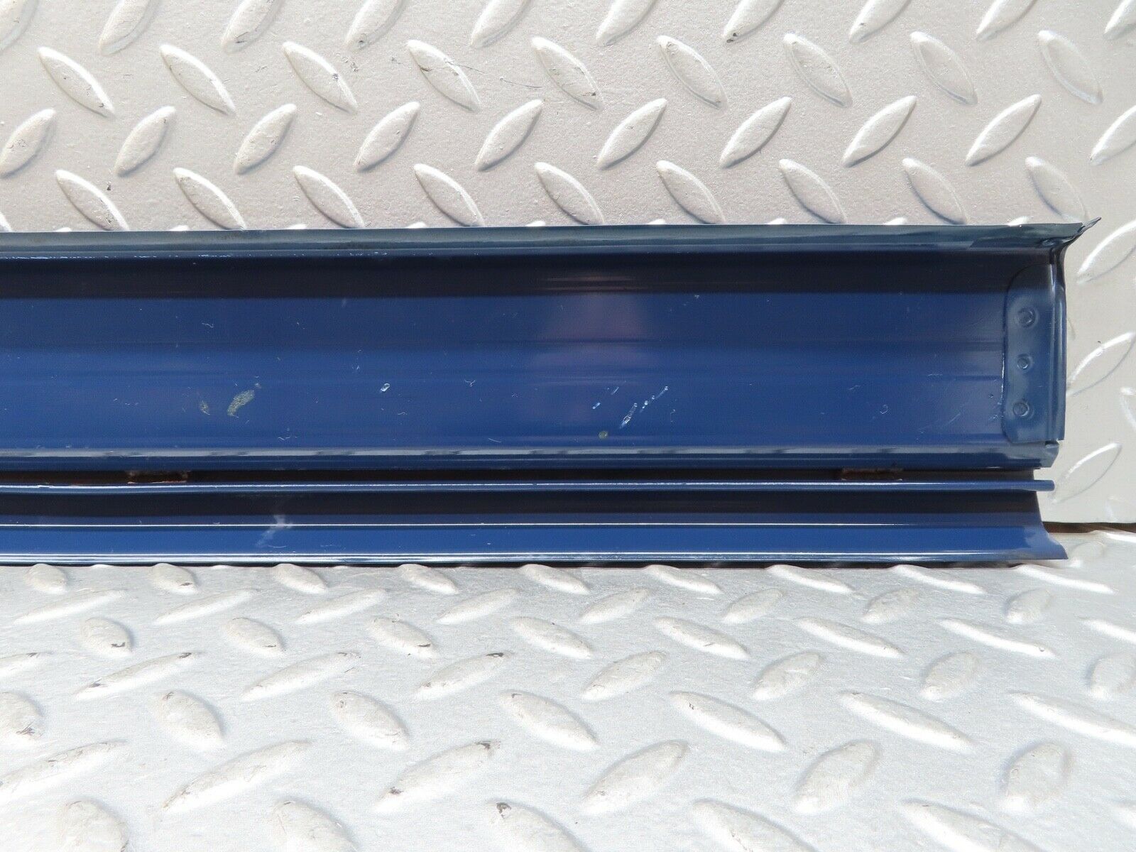 17534 Mercedes-Benz W116 450SEL Rear Left Door Sill Blue