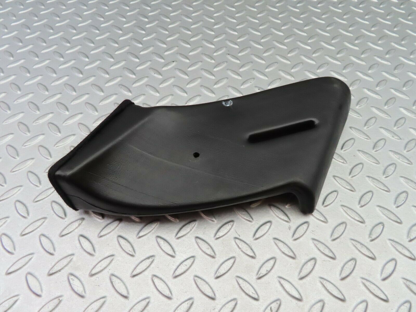 6145 Mercedes-Benz W126 380SE Air Duct Front Right 1268310446