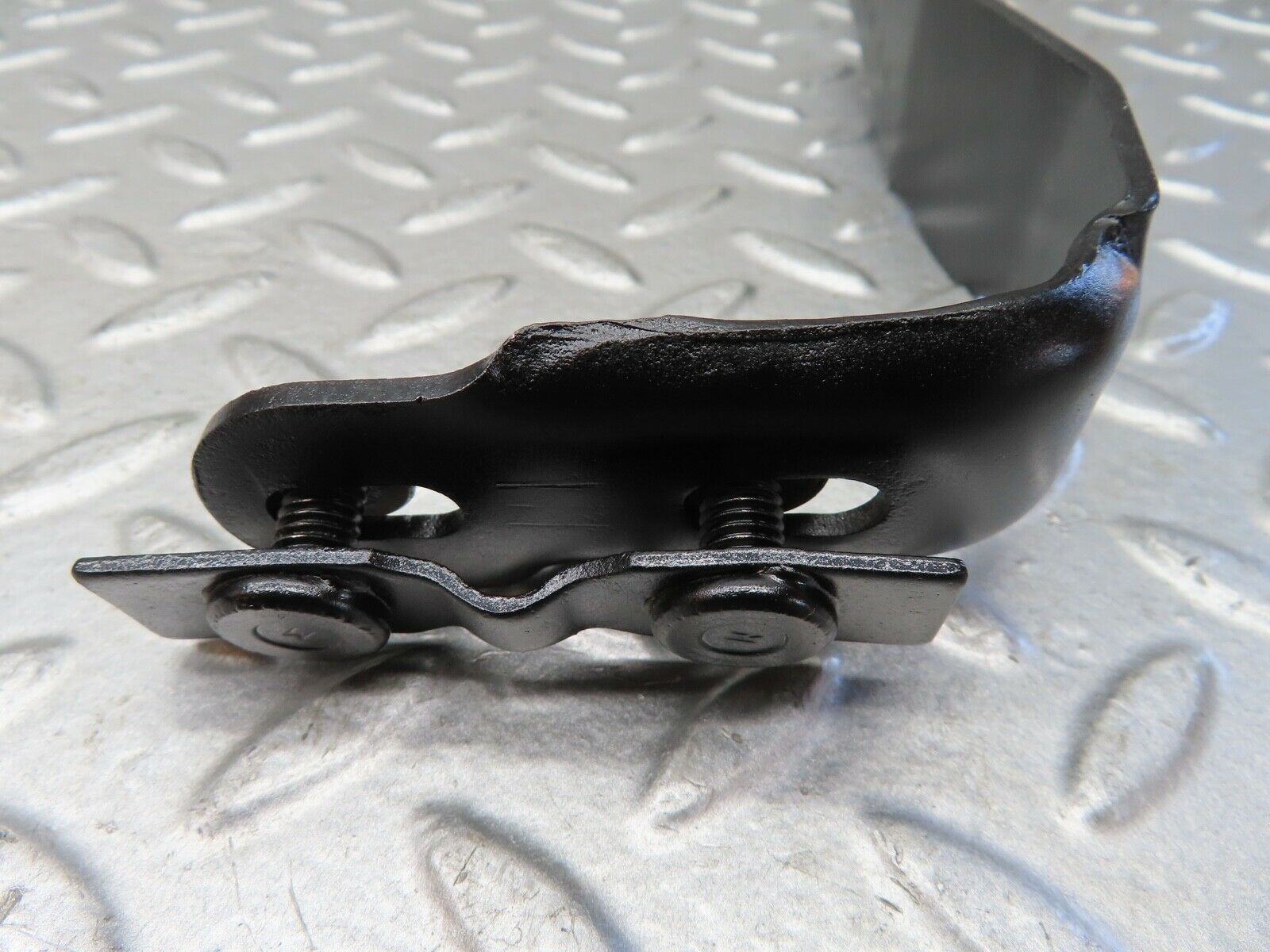 19457 Mercedes-Benz C140 CL420 Coupe Exhaust Bracket Pair 1404923341