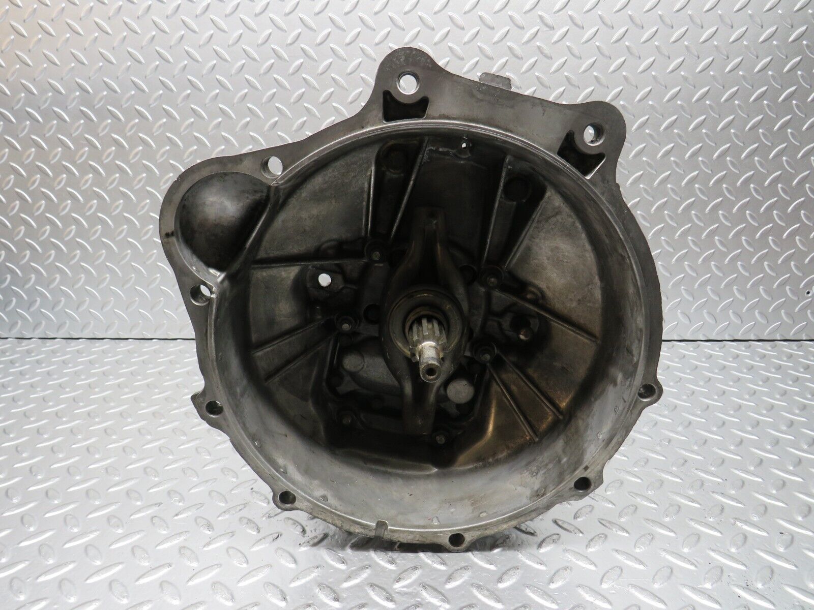 31168 Mercedes-Benz W123 200 Manual Gearbox 4 Speed 270.504 1152612501