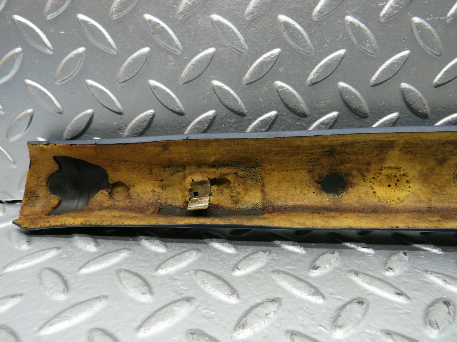 22942 Mercedes-Benz C123 230CE Coupe A Pillar Cover Trim Right Side Blue