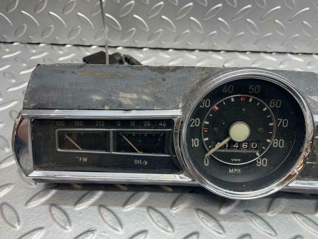 0119 Mercedes-Benz W120 PONTON Instrument Cluster