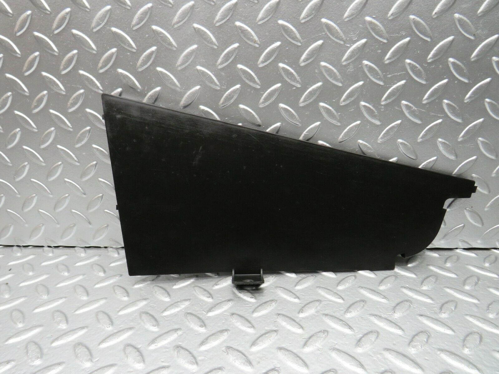 22460 Mercedes-Benz C124 E220 Coupe Rear Right Panel Lower Trim 1246922889