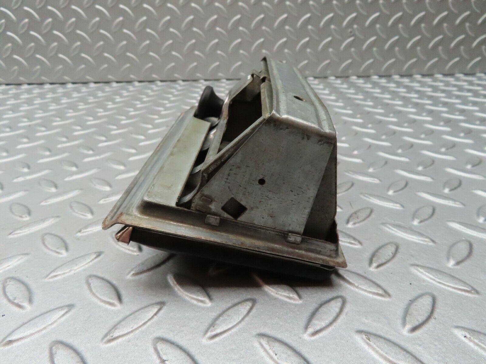 4817 Mercedes-Benz W114 280CE Coupe Centre Console Ashtray