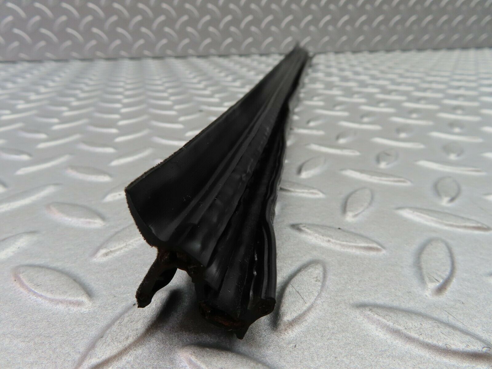 6096 Mercedes-Benz W126 380SE Inner Window Weatherstrip Seal Rear Right