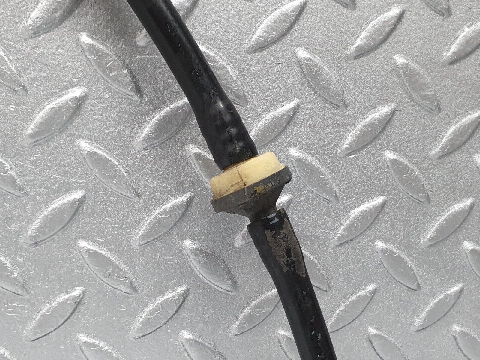 41155 Mercedes-Benz W126 300SE Brake Servo Vacuum Pipe 1269971781