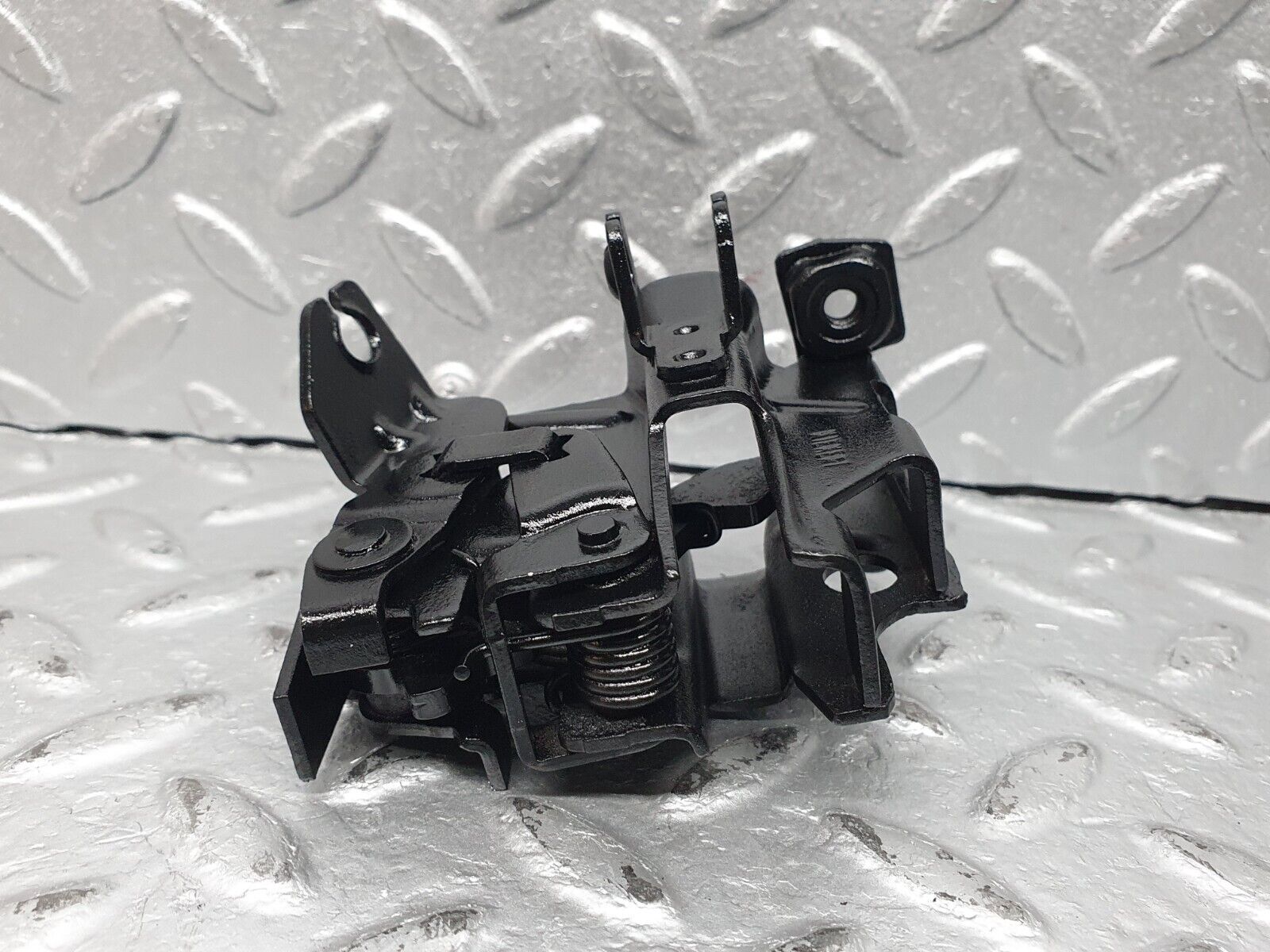 41149 Mercedes-Benz W126 300SE Bonnet Lock Catch Left Side 1268801160