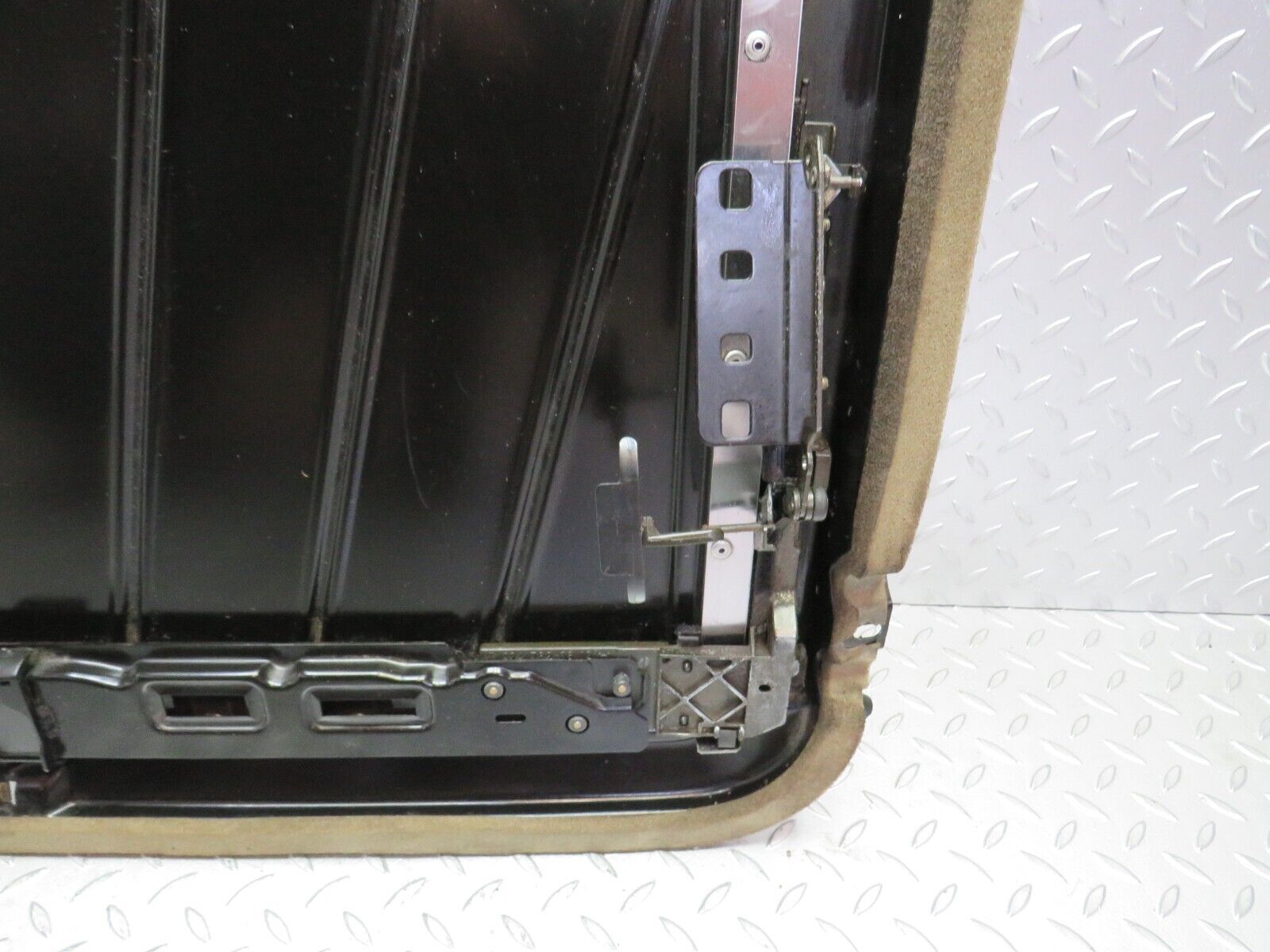 29498 Mercedes-Benz W124 230E Power Sunroof Frame