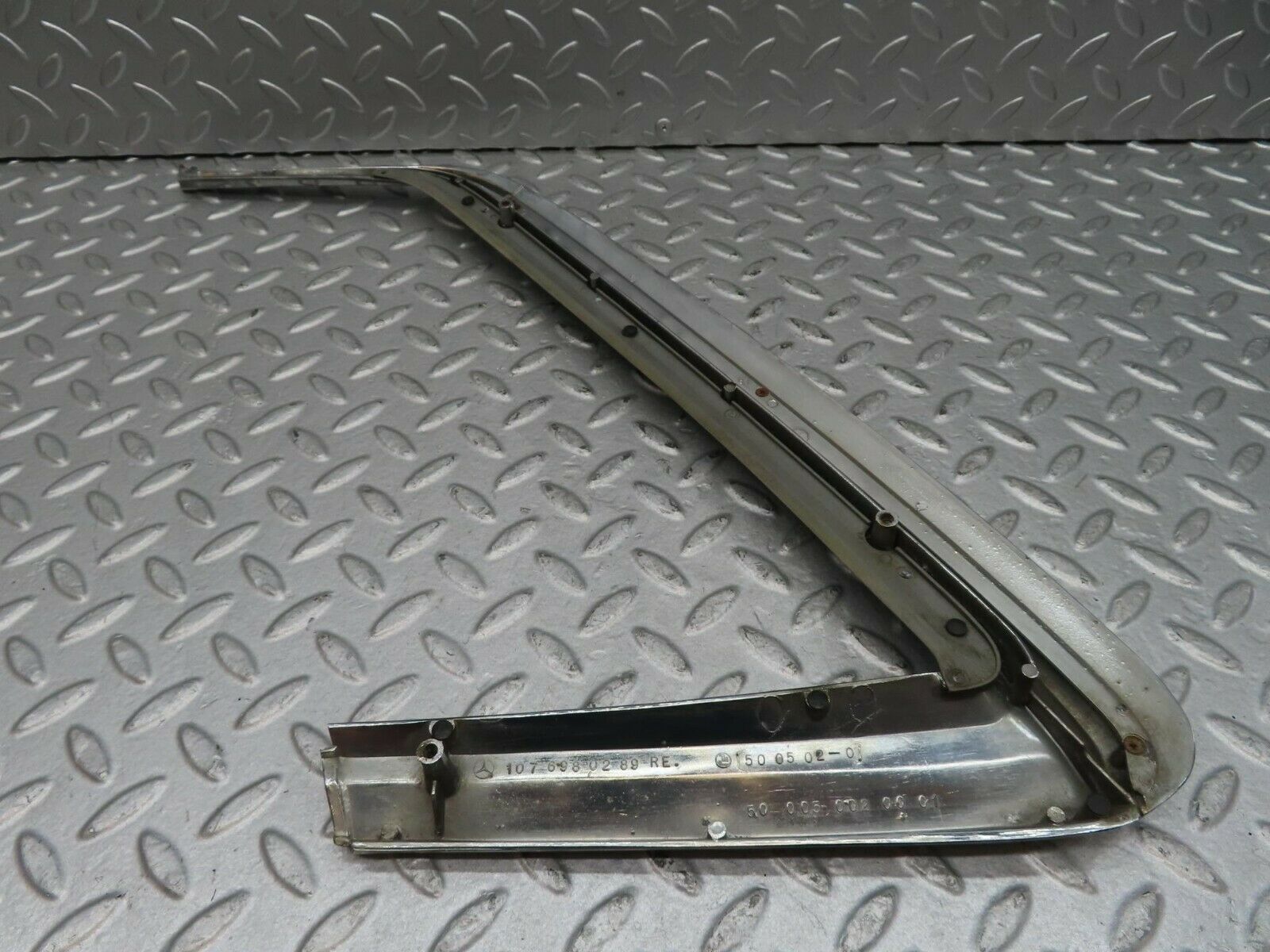 16588 Mercedes-Benz C107 380SLC Rear Right Quarter Window Chrome Frame