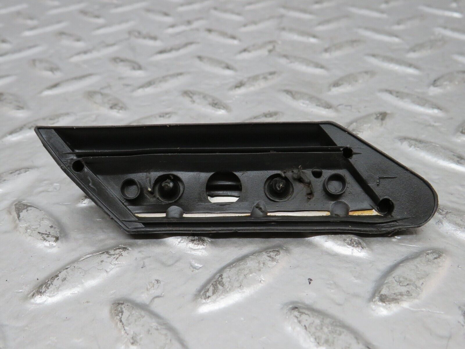 26296 Mercedes-Benz W116 450SE Rear Left Centre Fender Wing Moulding Trim