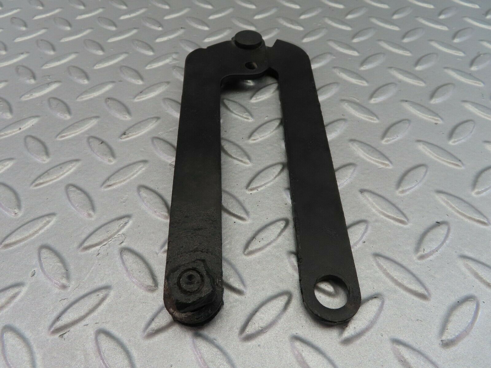 7356 Mercedes-Benz W116 450SE Bonnet Hinge Right Side