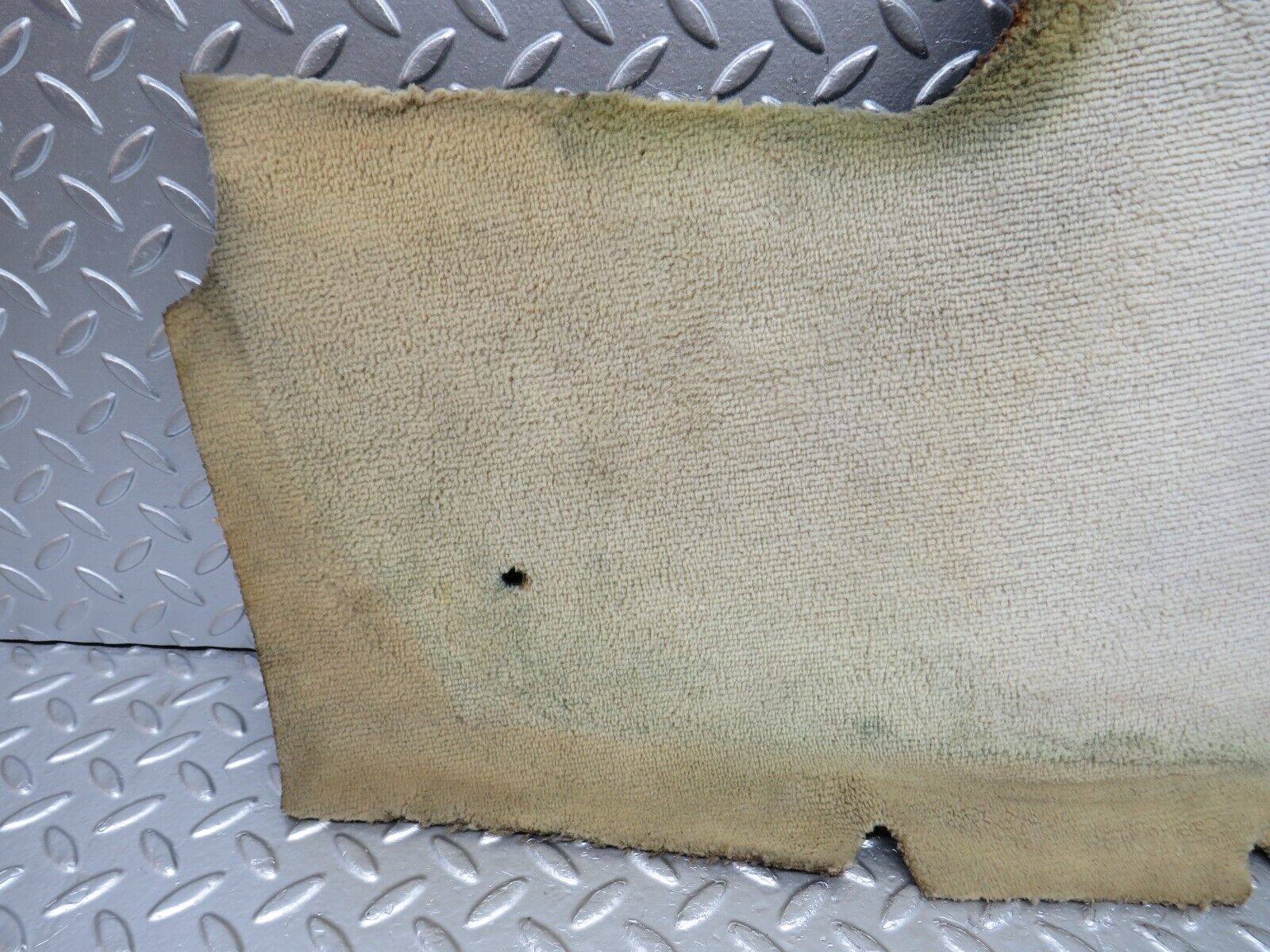 34382 Mercedes-Benz C126 380SEC Coupe Centre Console Carpet Left 1266831125