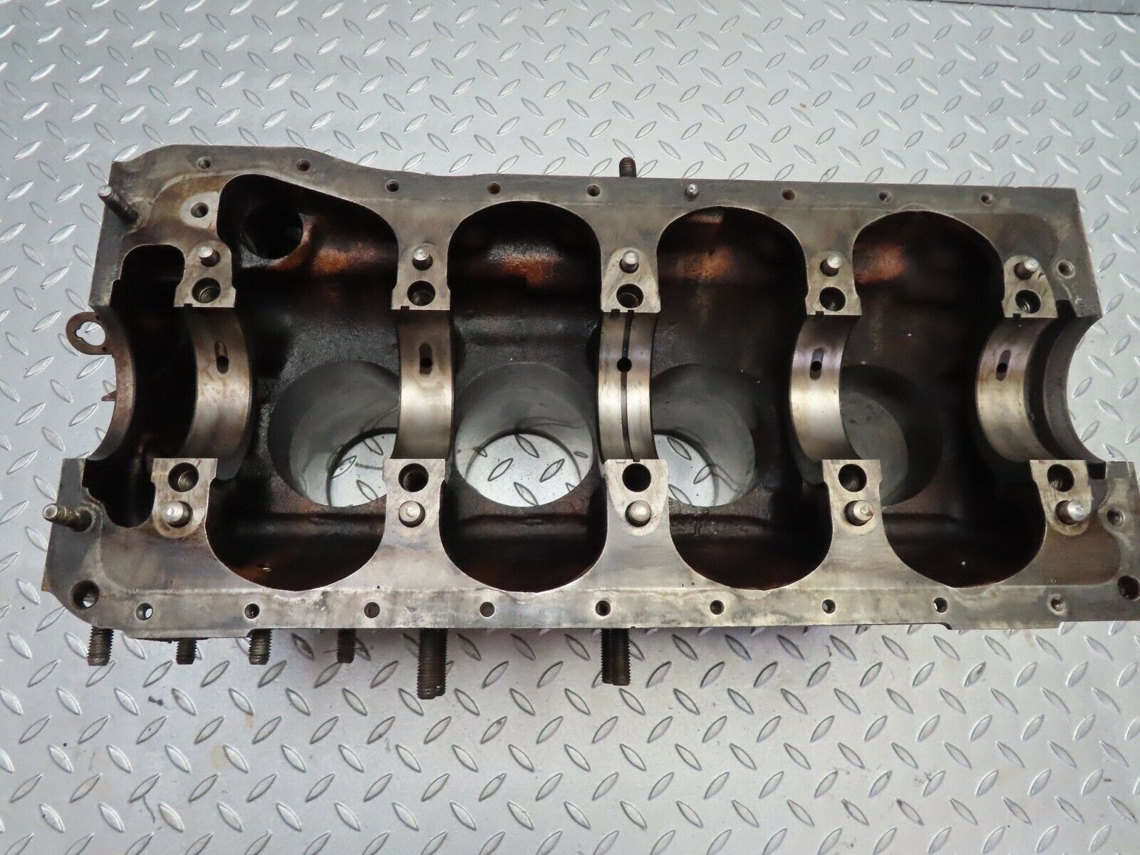 18164 Mercedes-Benz W123 200 Engine Block 1150110301 M115.938