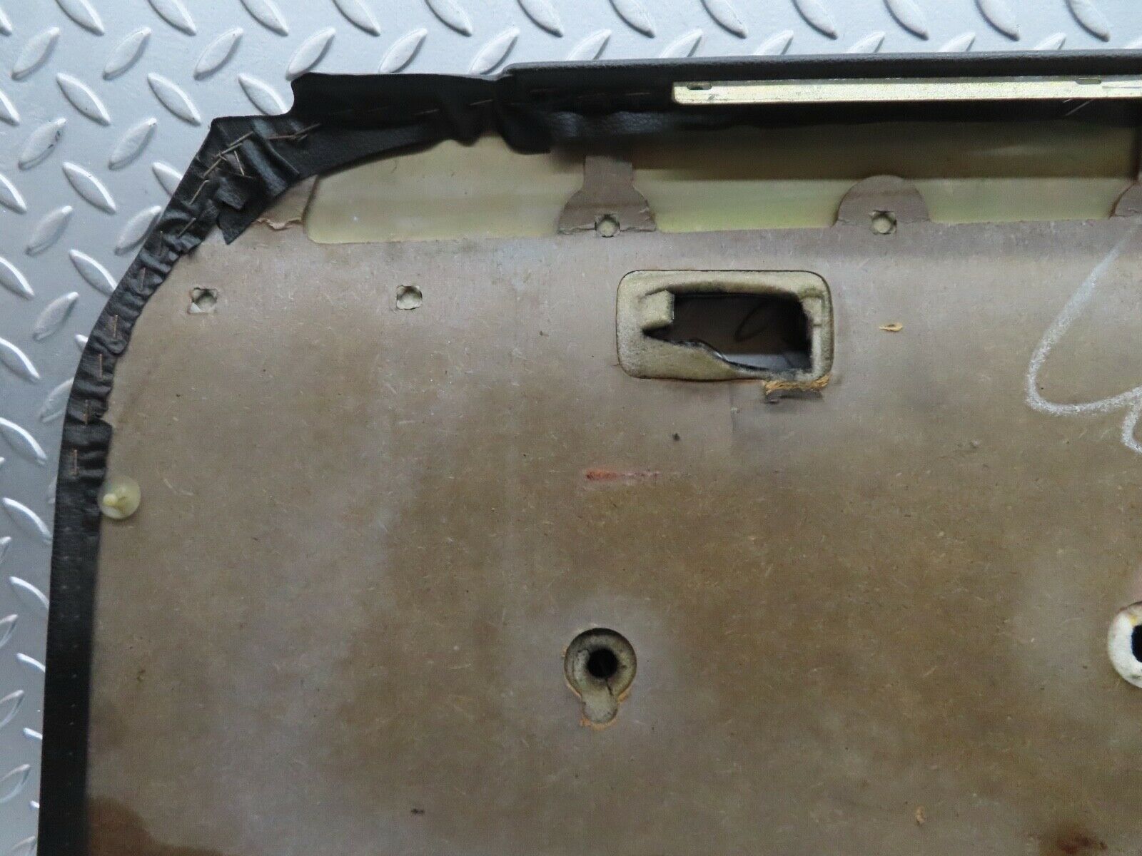 19030 Mercedes-Benz W123 300D Front Left Door Card Black