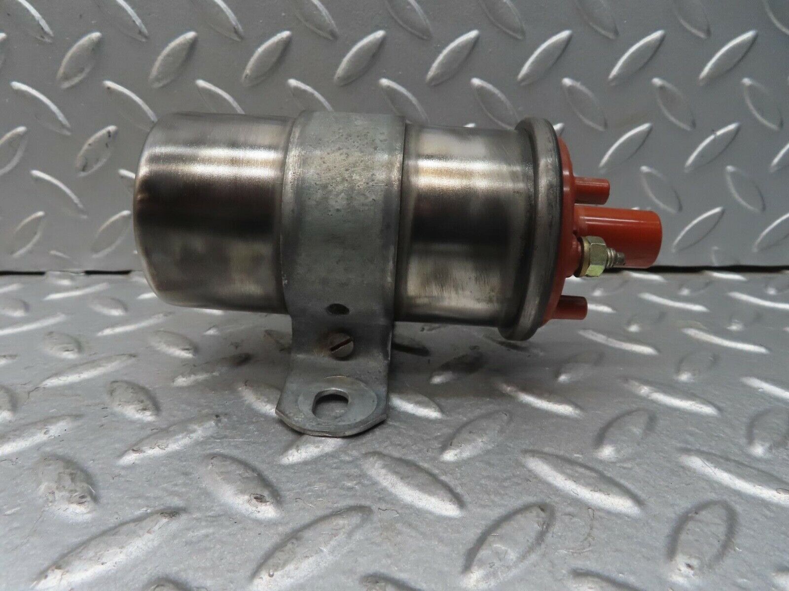 13661 Mercedes-Benz W123 200 Ignition Coil Bosch 0001584003