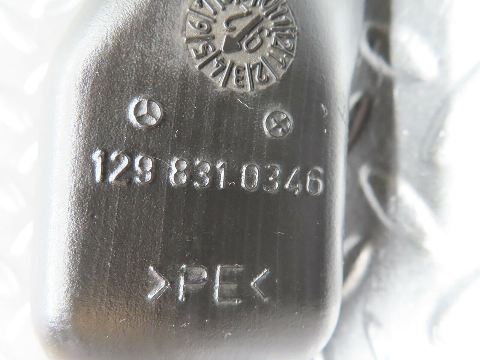 19900 Mercedes-Benz R129 300SL Coupe Air Intake Duct Pipe 1298310446