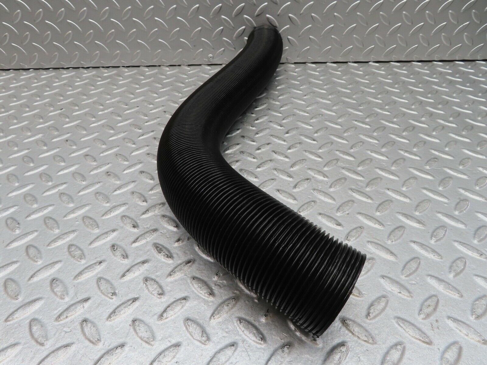 16831 Mercedes-Benz C123 280CE Coupe Dash Air Vent Pipe