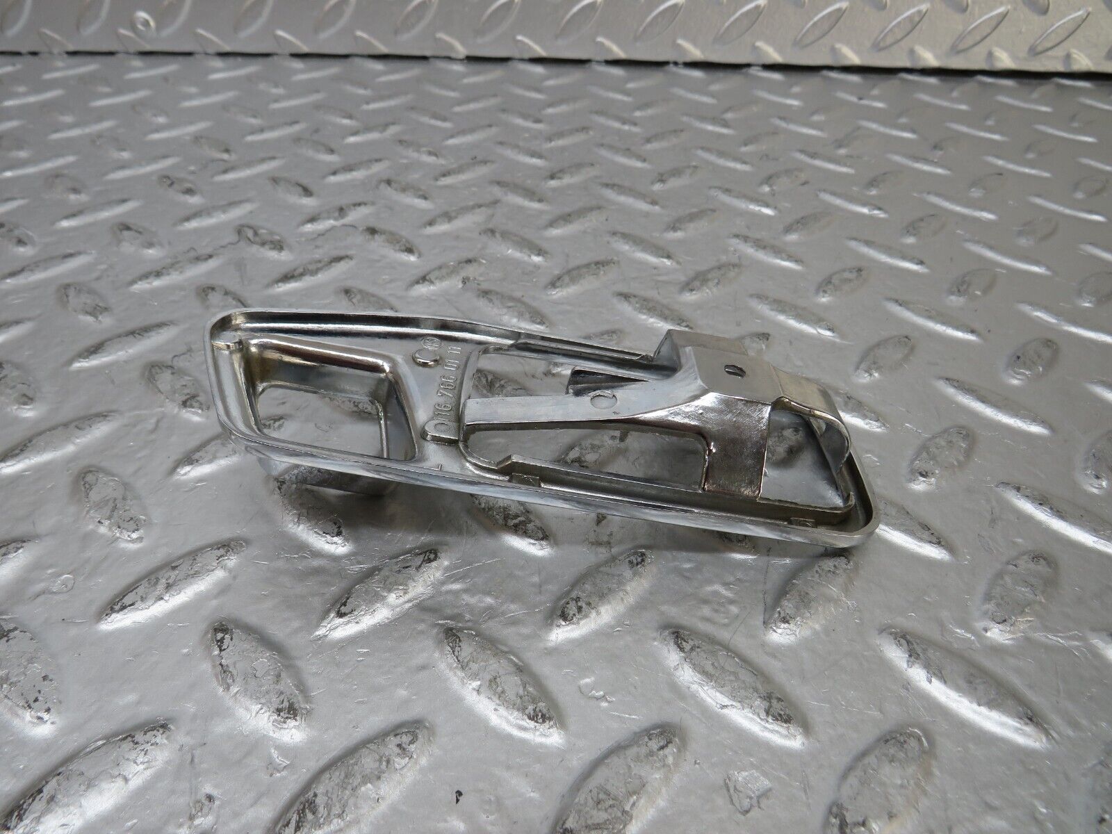 26073 Mercedes-Benz W116 450SE Chrome Frame For Door Handle Left 1167660111