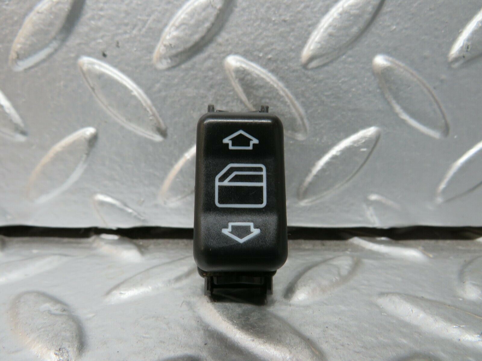 24288 Mercedes-Benz S124 220TE Electric Window Switch Left Side 1248208910