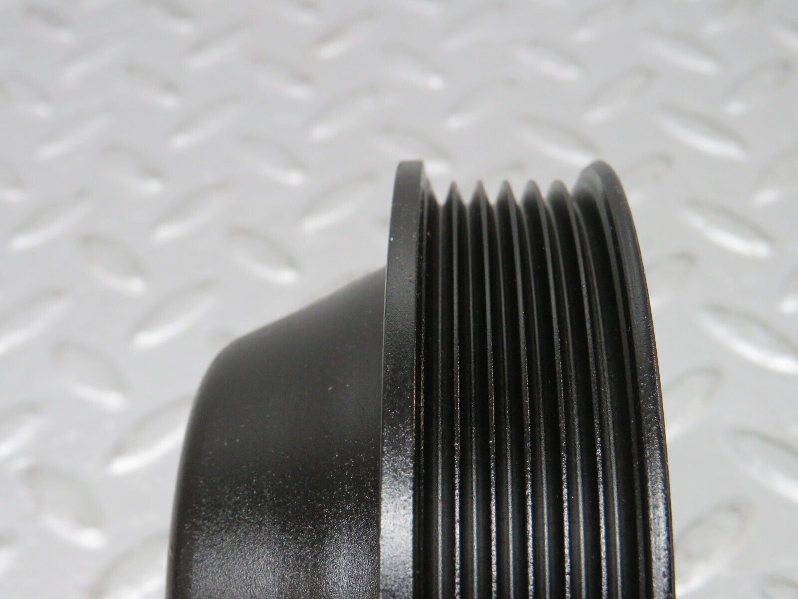 38104 Mercedes-Benz A124 320E Cabriolet Water Pump Pulley 1264600379