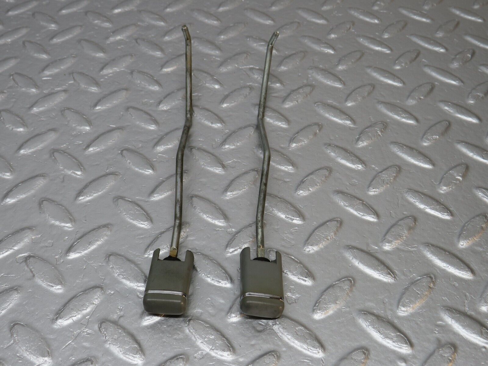 39752 Mercedes-Benz R129 320SL Coupe Door Lock Knob Pair