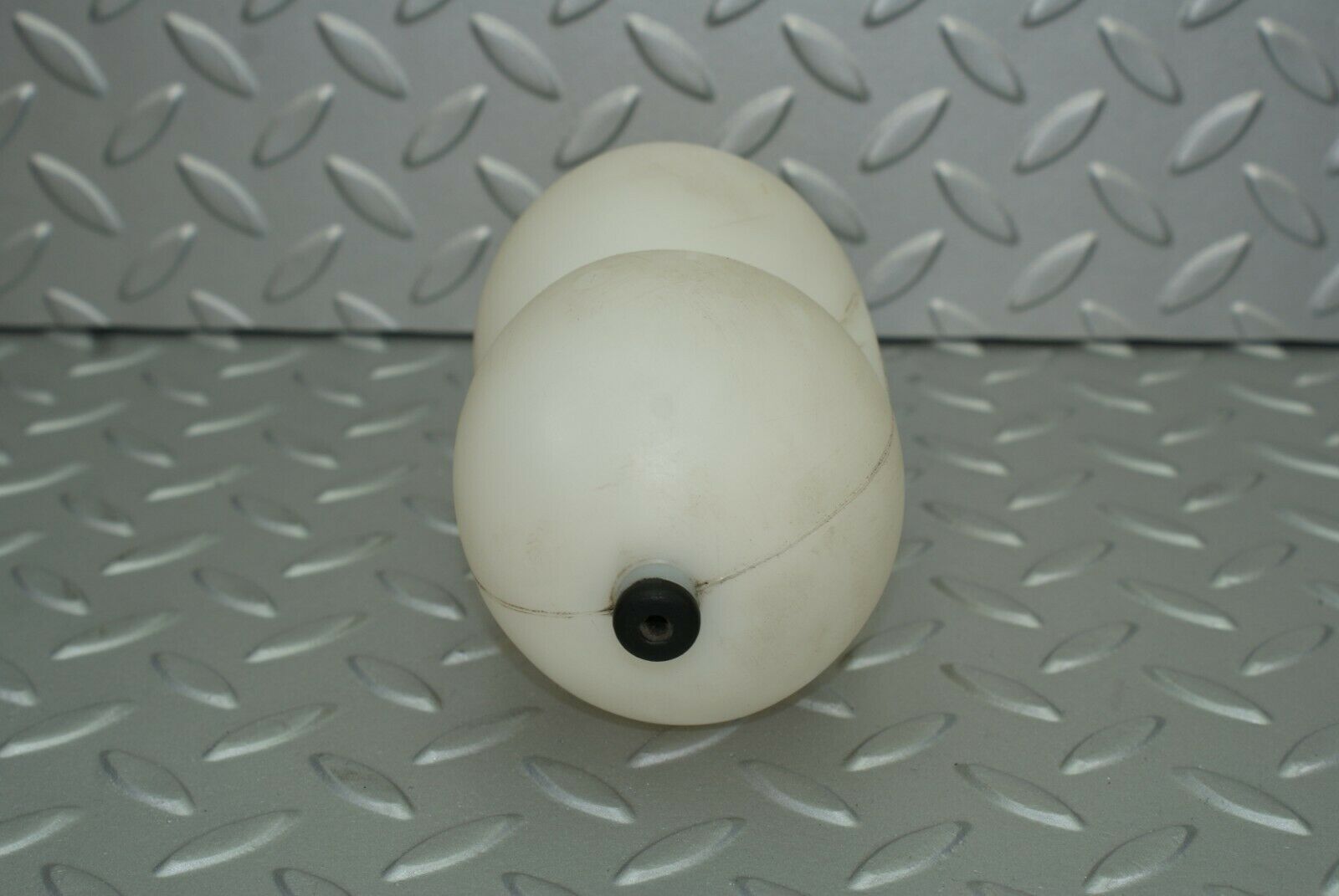 2801 Mercedes-Benz C123 280CE Coupe Vacuum Reservoir