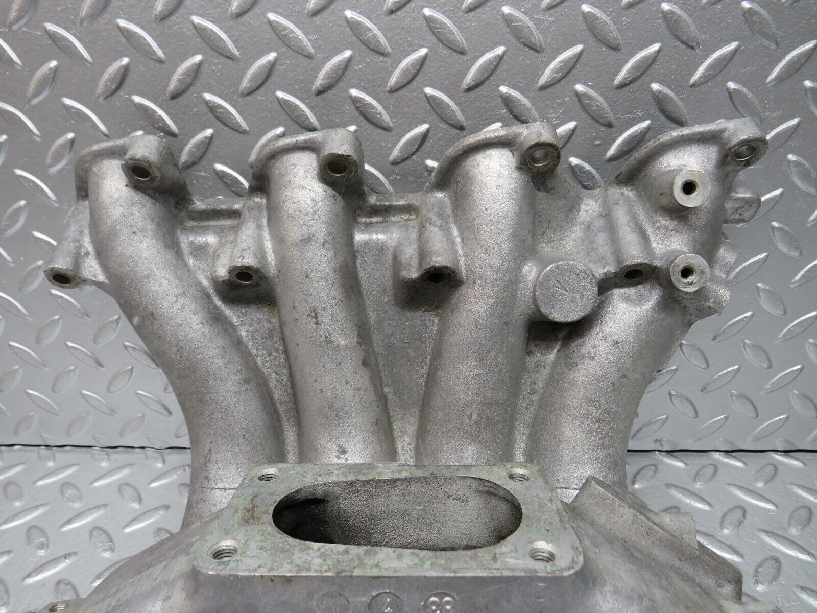 30150 Porsche 924 Intake Manifold 477133221