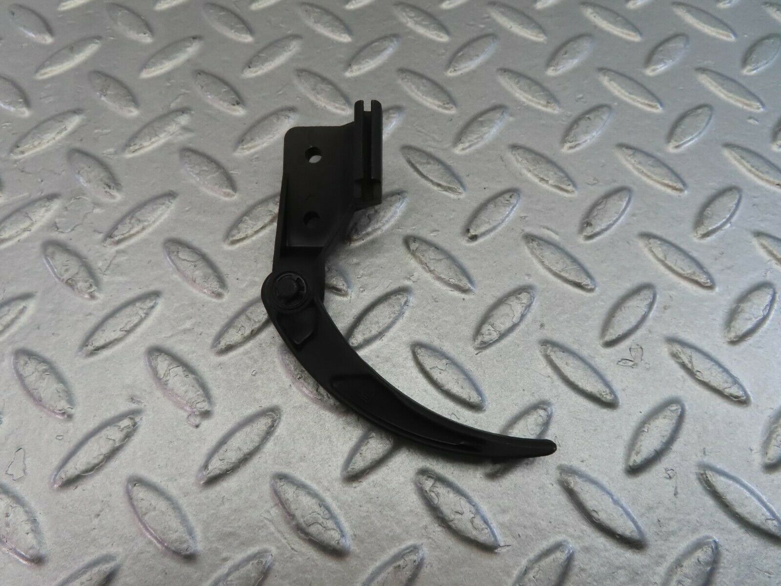 10037 Mercedes-Benz C123 230CE Coupe Hood Opener Bonnet Opener Release
