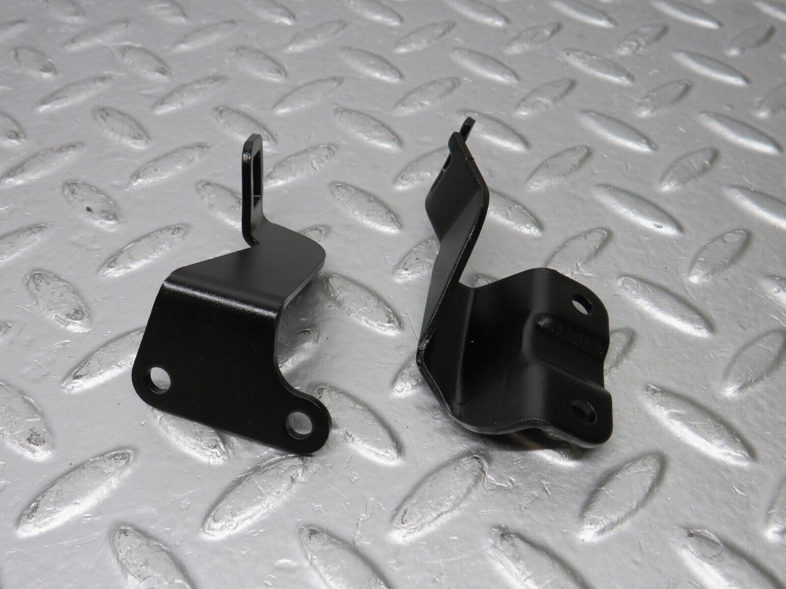 38973 Mercedes-Benz W201 190E 2.6L Accelerator Cable Holder Bracket