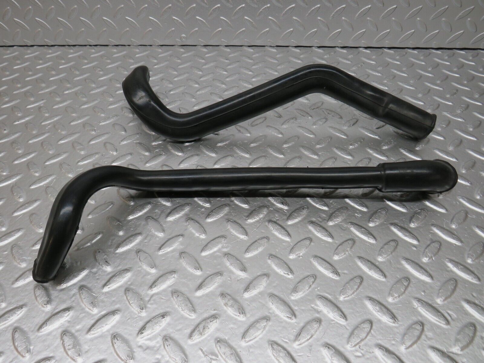 34086 Mercedes-Benz W124 260E Water Drain Hose Pair 1246280194 1246280394