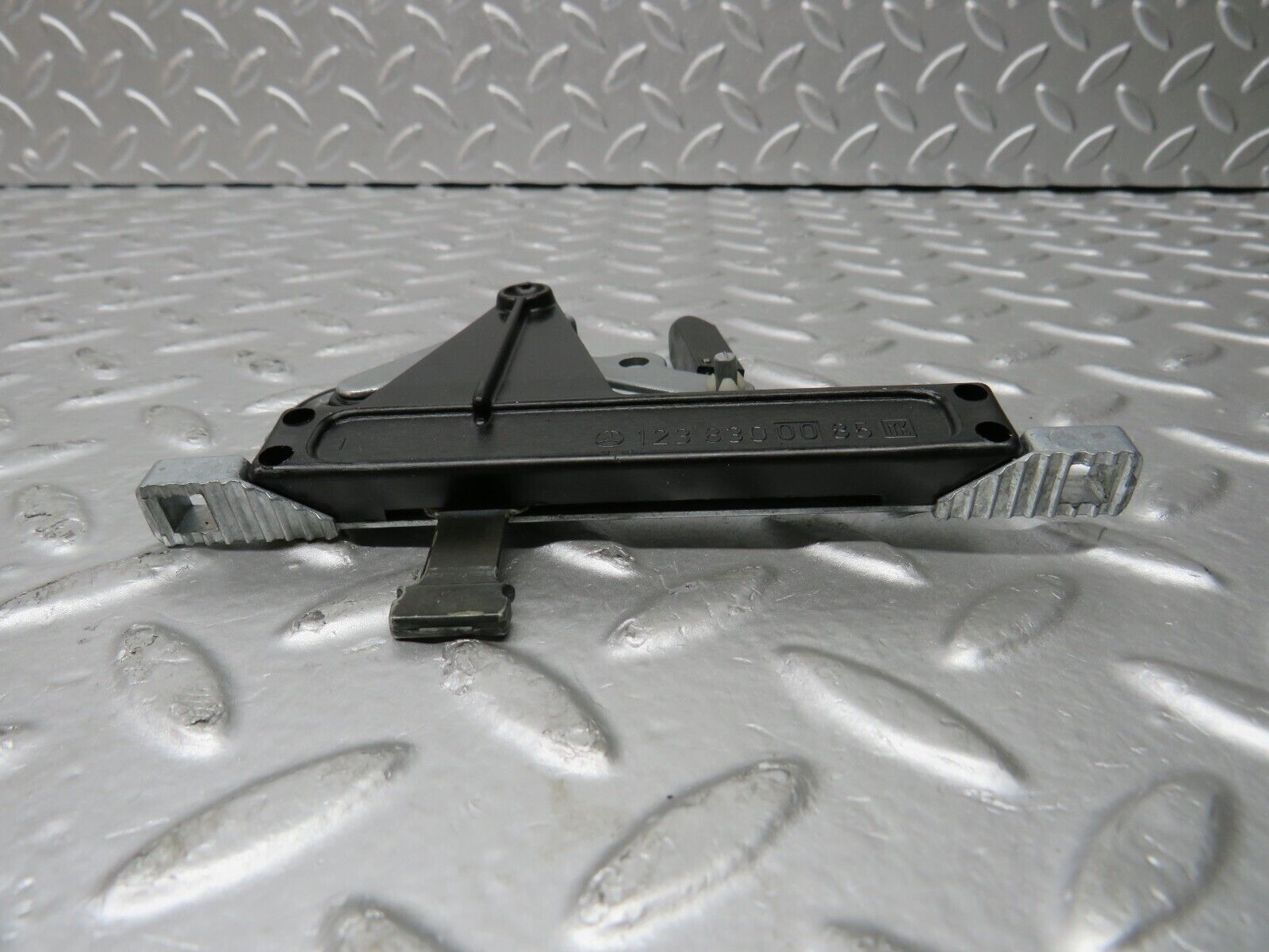 32047 Mercedes-Benz W123 230E Heater Control Switch 1238300085