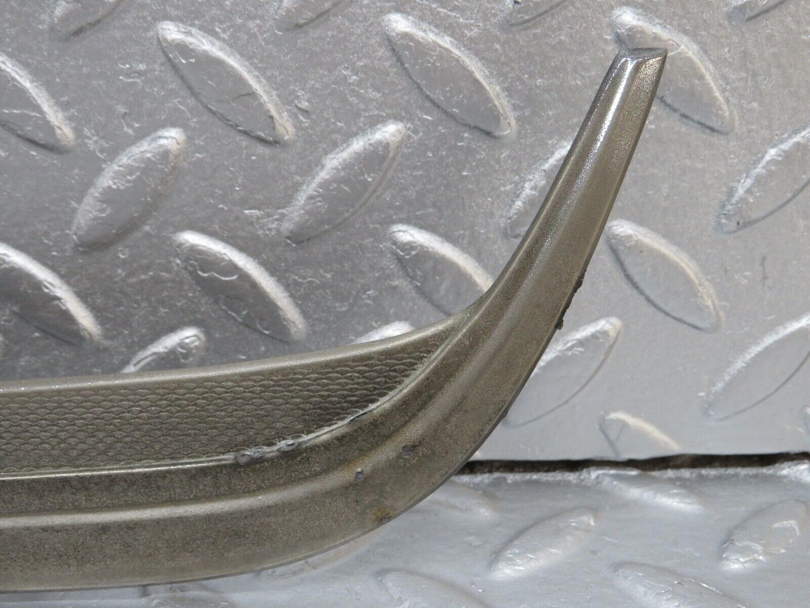 40225 Mercedes-Benz W110 230 C Pillar Chrome Trim Left Side 1116900389