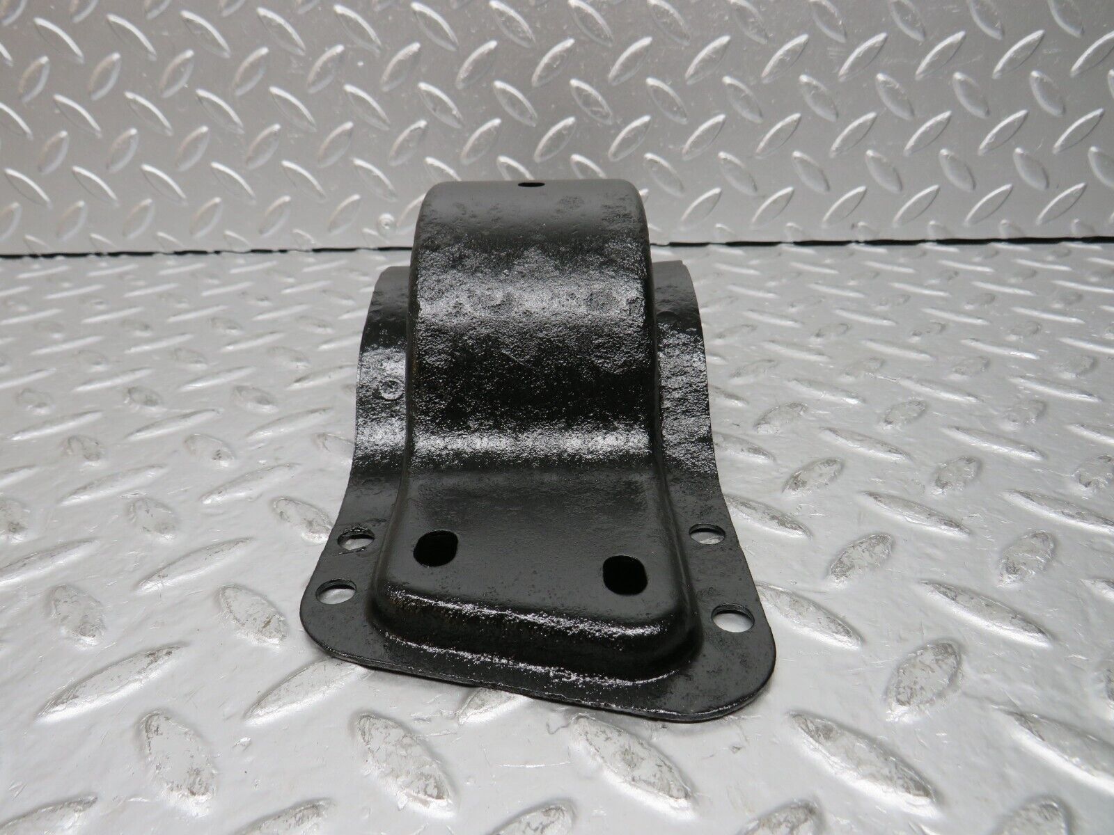 30175 Porsche 924 Cardan Shaft Prop Shaft Bracket