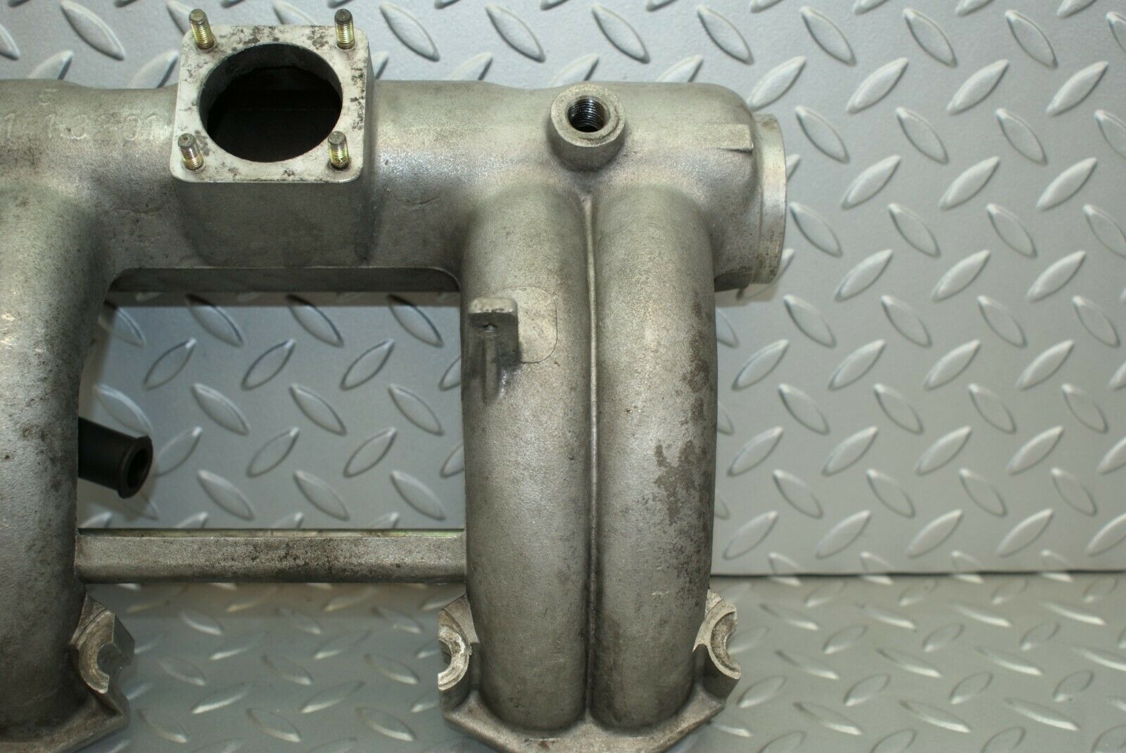 3079 Mercedes-Benz W115 220D Intake Manifold 6151410201