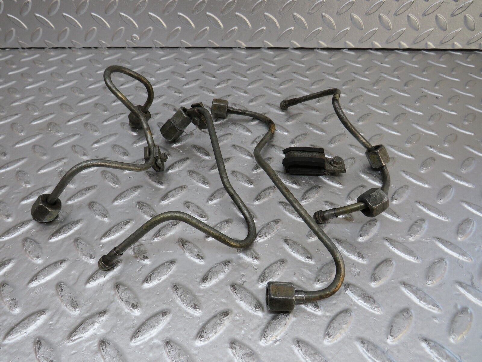 26925 Mercedes-Benz W123 240D Fuel Line Hose Set