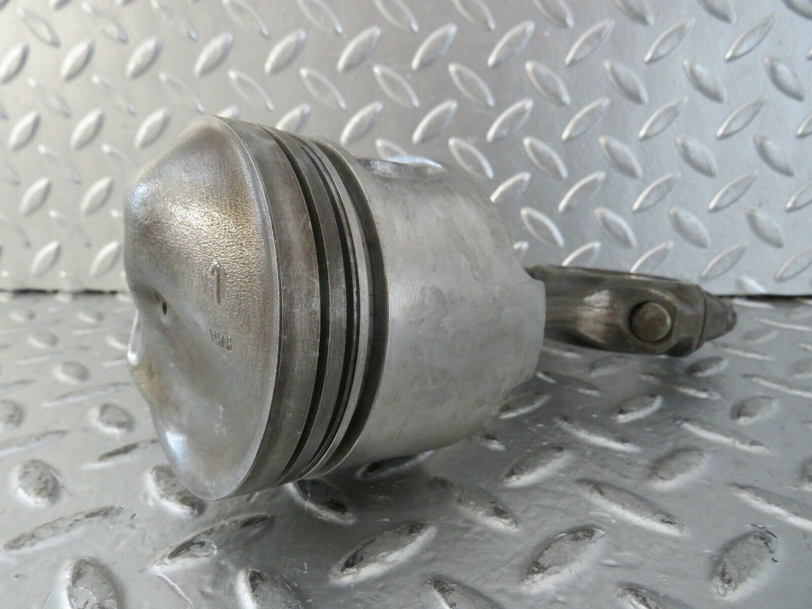 23582 Mercedes-Benz W114 280E Piston With Connecting Rod 86.00 mm