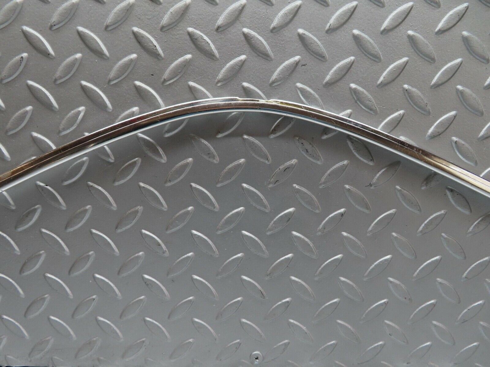 12589 Mercedes-Benz W108 280SE 3.5 Rear Right Door Window Chrome Frame