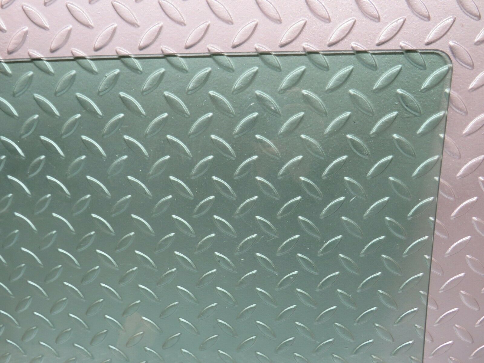 24437 Mercedes-Benz S124 220TE Wagon Rear Right Door Window Glass