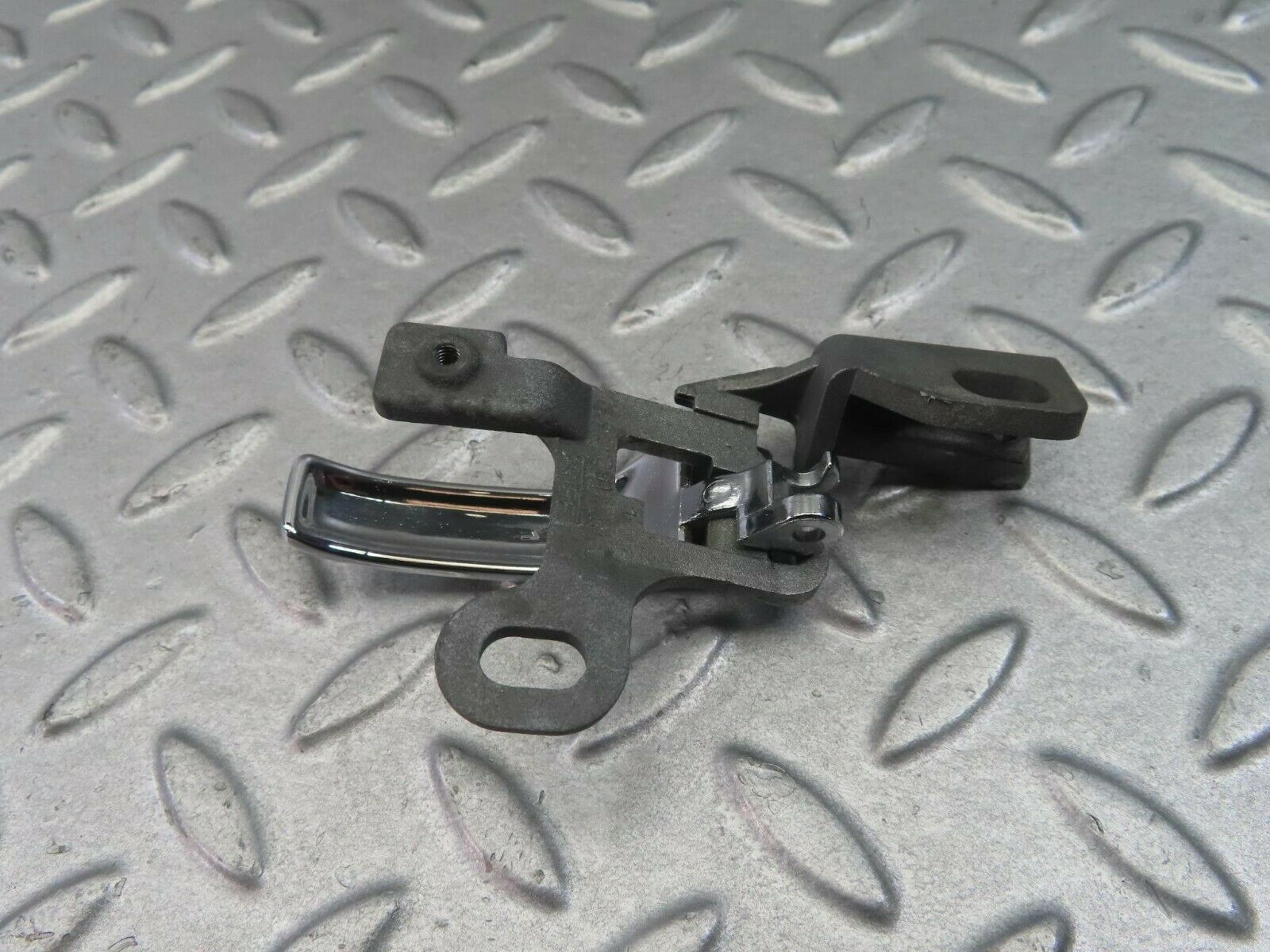 8278 Mercedes-Benz W123 Left Interior Door Handle 1237600161