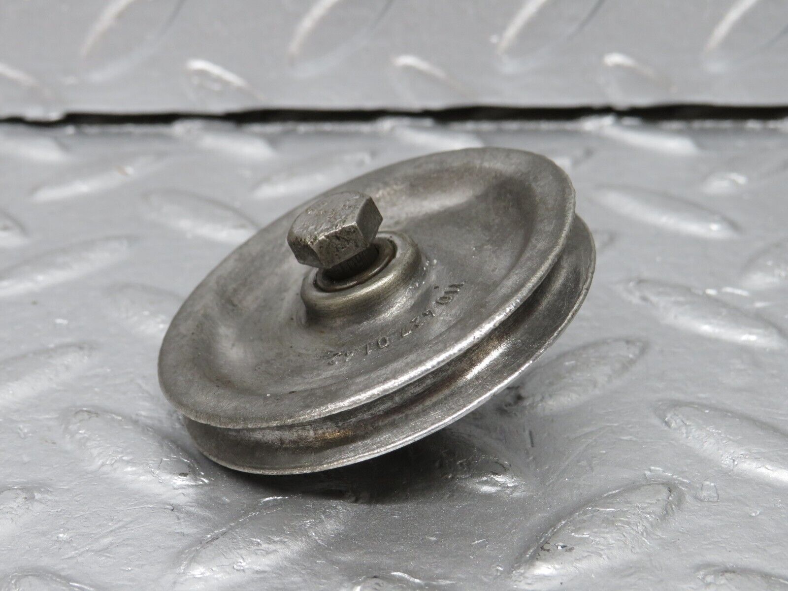 40318 Mercedes-Benz W110 230 Handbrake Cable Pulley 1104270142