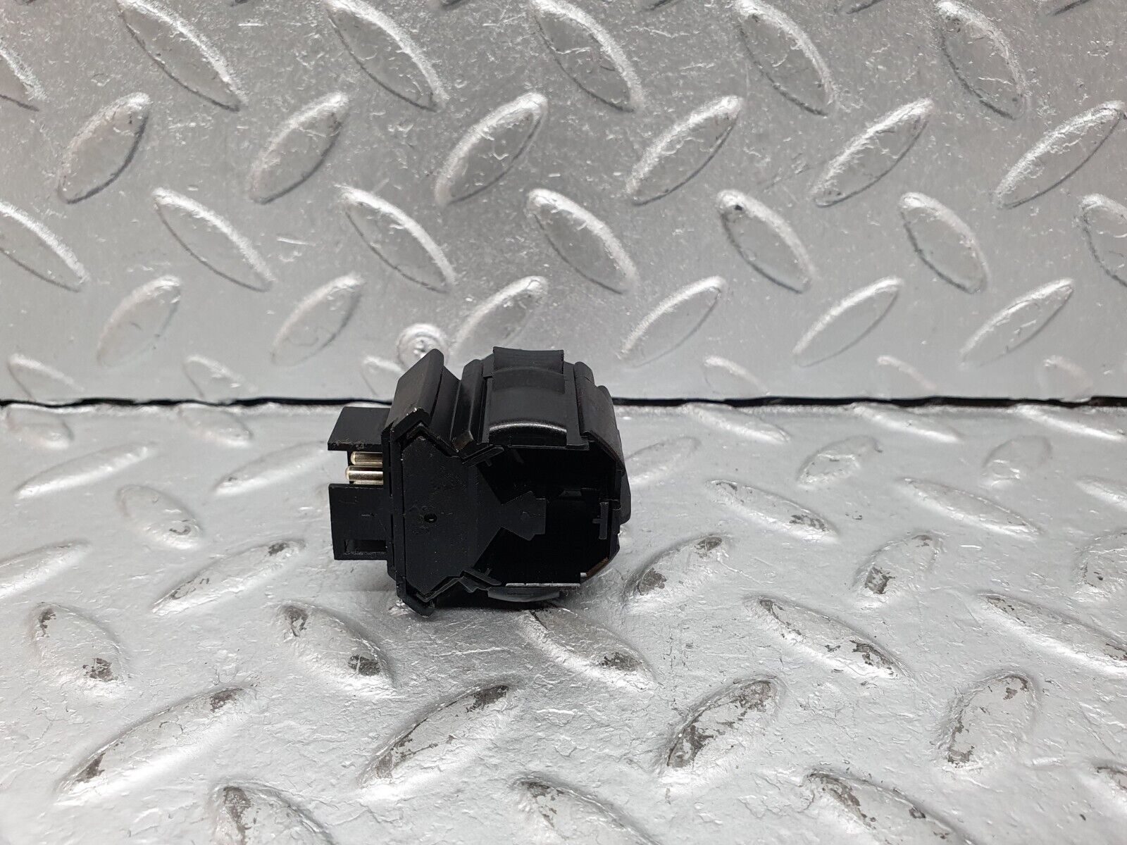 41101 Mercedes-Benz W126 300SE Coupe Kick Down Switch 0025452214