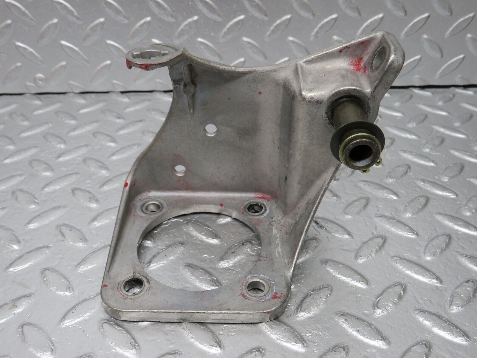 34109 Mercedes-Benz W124 260E Brake Pedal Bracket 1242900519