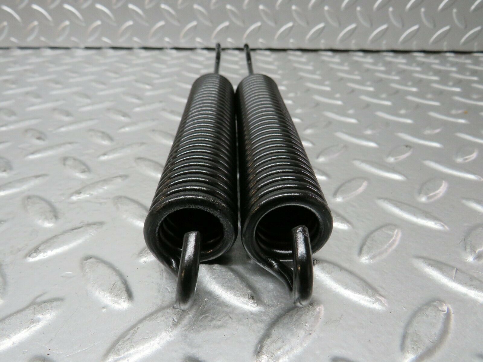 23836 Mercedes-Benz C107 450SLC Coupe Bonnet Hinge Spring Pair