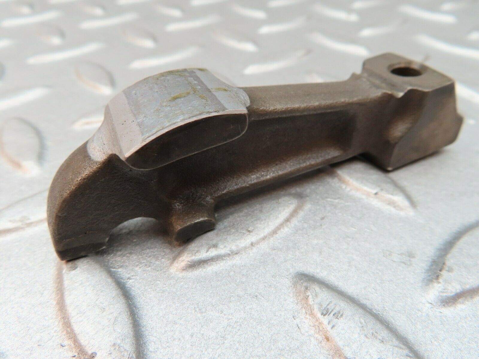 3537 Mercedes-Benz W108 280SE Valve Rocker Arm With Retaining Spring