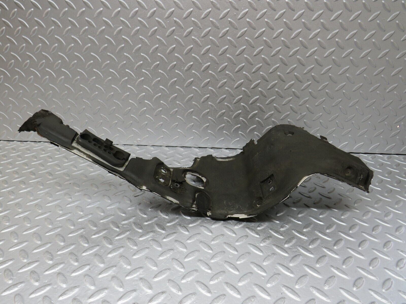 35999 Mercedes-Benz W126 420SE Firewall Heat Shield