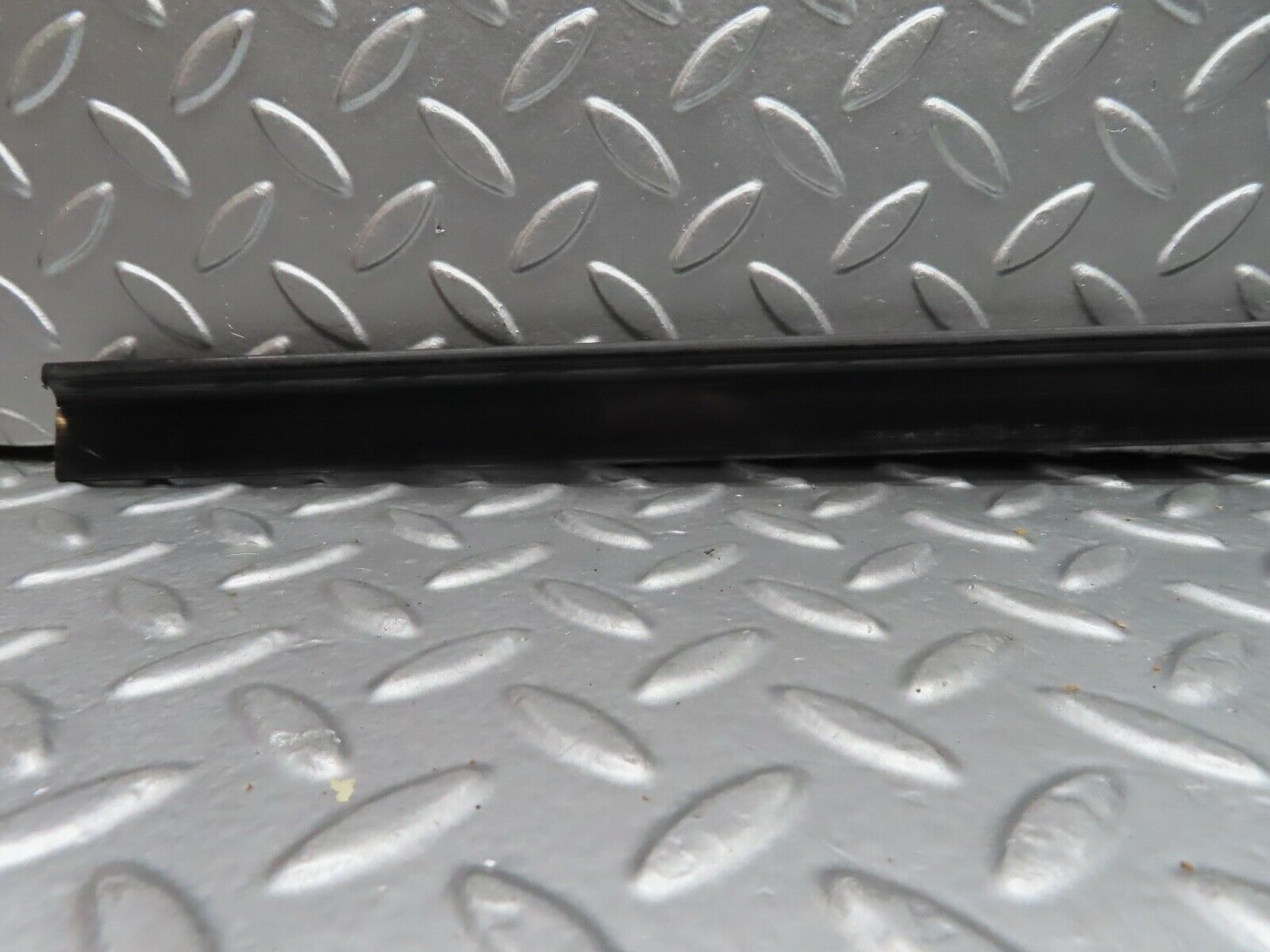 21133 Mercedes-Benz W123 230E Right Seat Belt Runner With Cover 1239192620