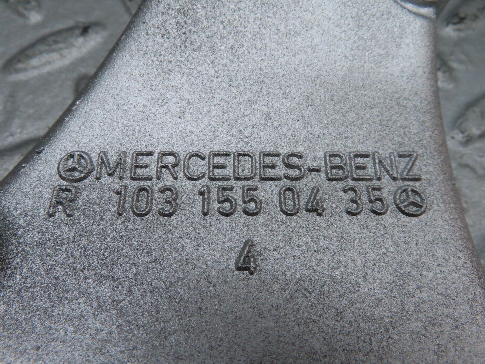 16369 Mercedes-Benz W124 260E Alternator Generator Bracket 1031550435