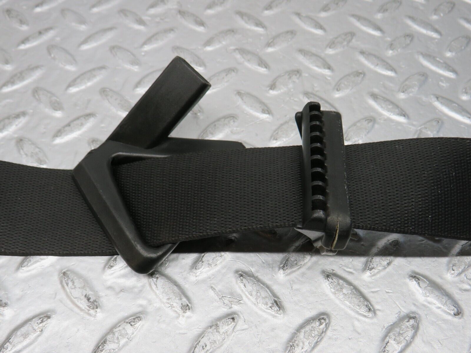 38000 Mercedes-Benz A124 320E Cabriolet Front Right Seat Belt With Buckle 1248606669