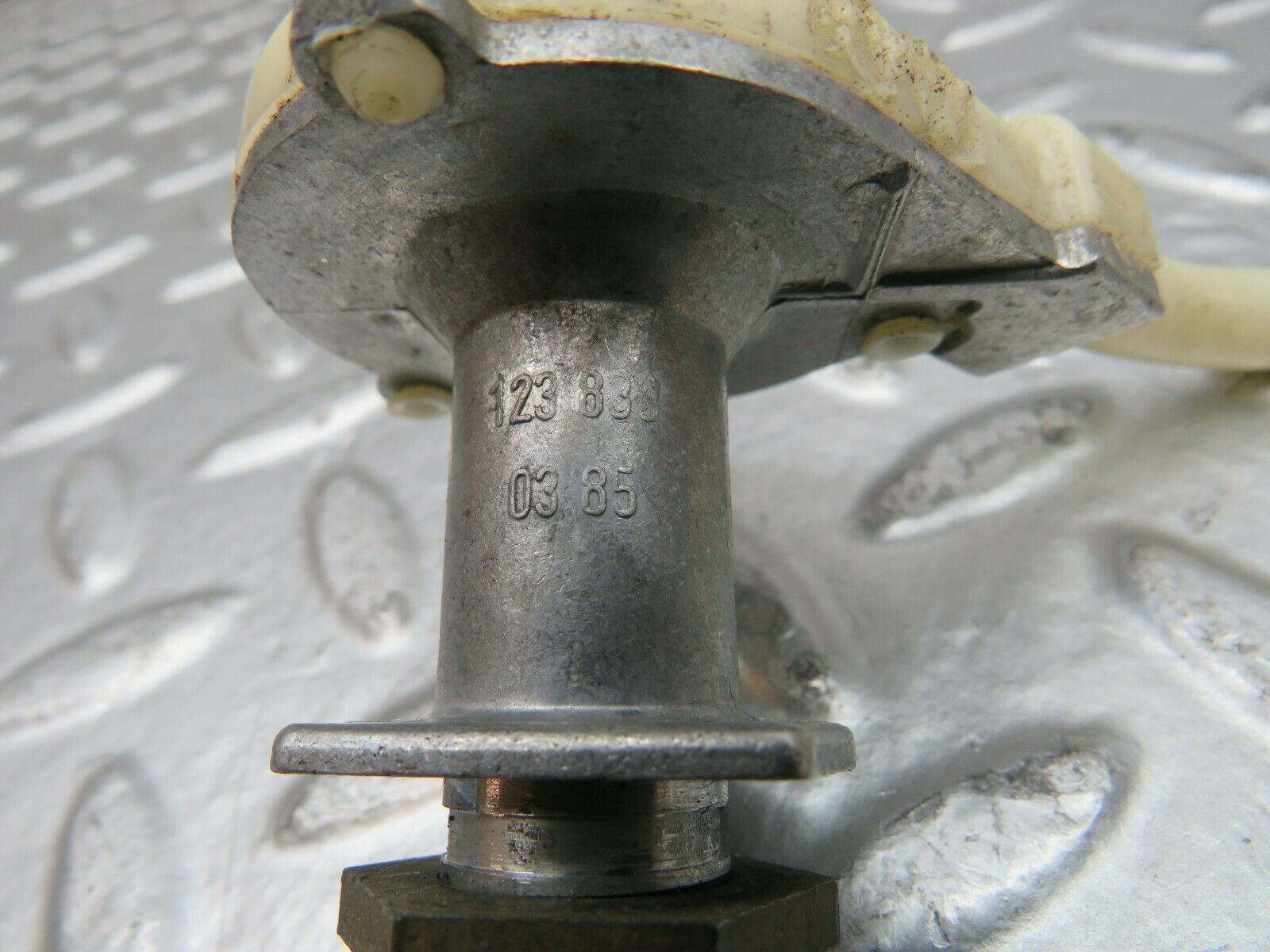 22970 Mercedes-Benz C123 230CE Coupe Heater Regulator 1238300385