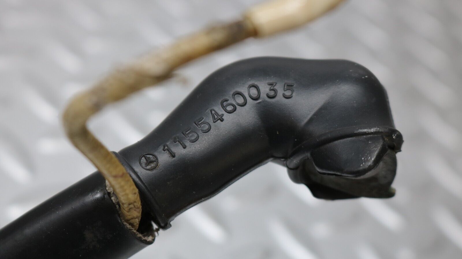 37196 Mercedes-Benz C126 420SEC Coupe Battery Positive Wire Cable 1265403230 1155460035